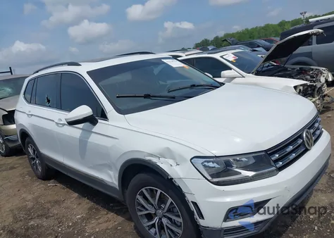 2020 Volkswagen Tiguan 2.0T Se/2.0T Se R-Line Black/2.0T Sel из США, поврежденный, VIN 3VV3B7AX6LM054238